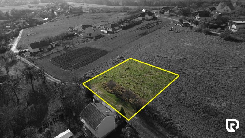 Stavebný pozemok 1187 m2 - Stará Turá
