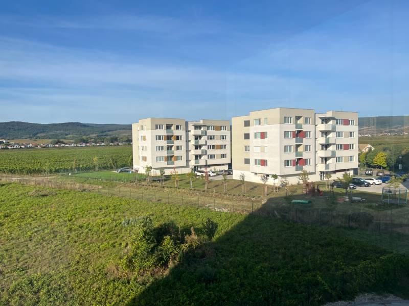 NA Predaj 4 izbový byt v projekte VINICE Pezinok 150m2 - 2023-10-05 09.03.18.jpg