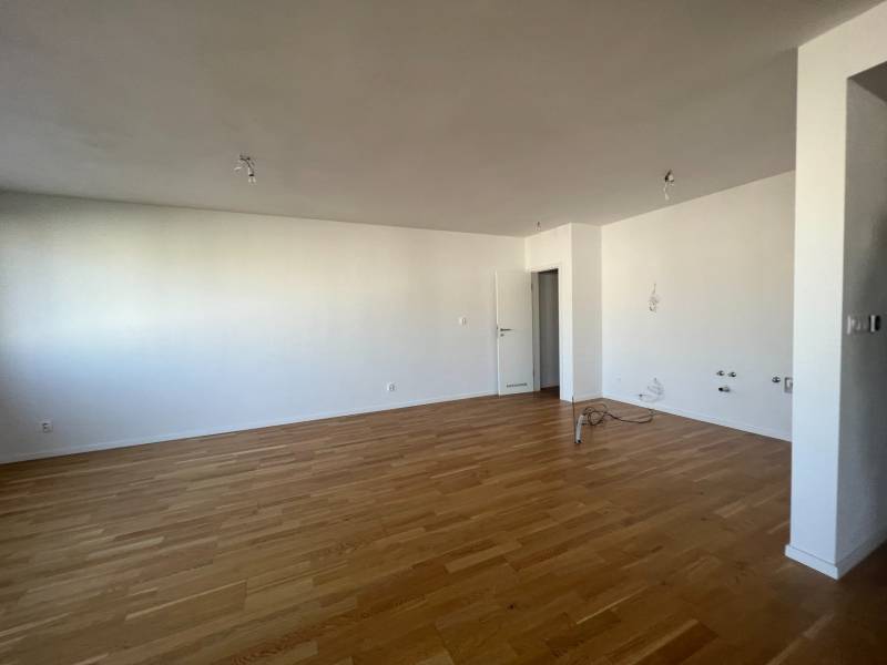 NA Predaj 4 izbový byt v projekte VINICE Pezinok 150m2 - 2023-10-05 09.03.49.jpg