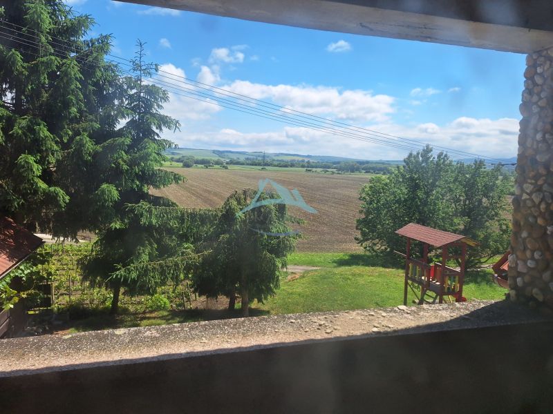 Ponúkame Vám na predaj chatu, rekreačný domček v obci Veľké Turovce - 20240518_122042.jpg