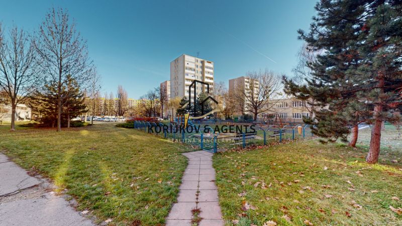 PREDAJ, NOVÝ kompletne zrekonštruovaný 3 izbový byt, Lesnícka