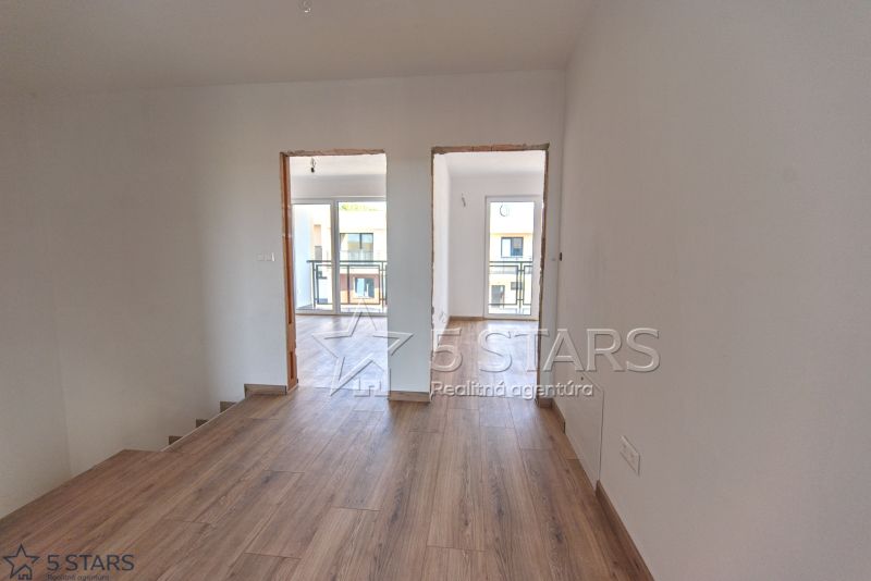 Novostavba 4 izb. RD „ J“, Mníchovská alej - rodinny dom-mnichovska alej-5starsreality-11.jpg