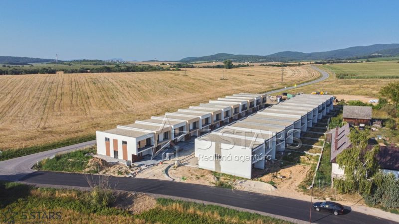 Novostavba 4 izb. RD „ J“, Mníchovská alej - rodinny dom-mnichovska alej-5starsreality-19.JPG