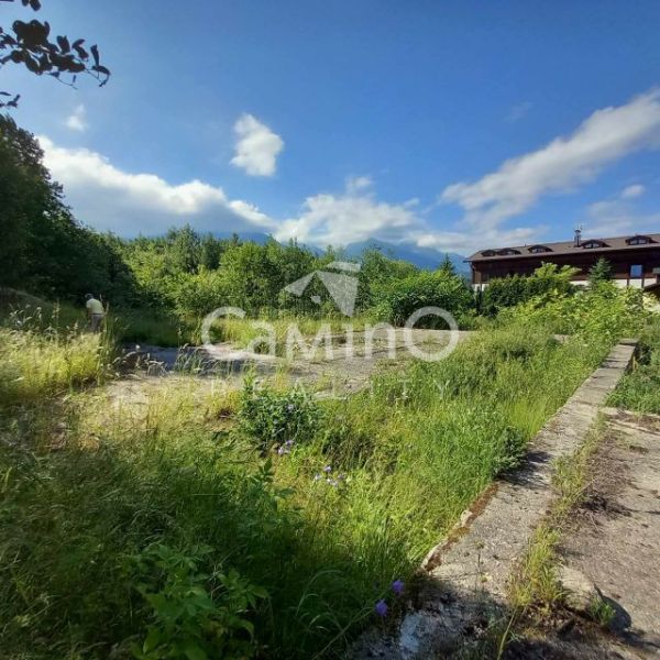 Slnečný stavebný pozemok 1515 m2 v Novej Lesnej
