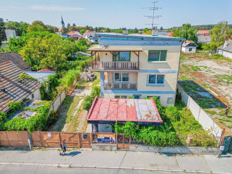 NA PREDAJ 3-PODLAŽNÝ RD S PRIESTR. POZEMKOM , V. MEDER - ALL INCLUSIVE |NA PREDAJ 3-PODLAŽNÝ RD S PRIESTR. POZEMKOM , V. MEDER