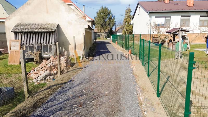 ALL INCLUSIVE I STAVEBNÉ POZEMKY NA VÝSTAVBU RD KRÁĽOVÁ NAD VÁHOM - 1000116358.jpg