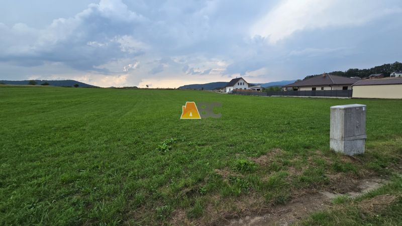 Na predaj pozemok Zvolen Ostrá Lúka - PREDANÉ