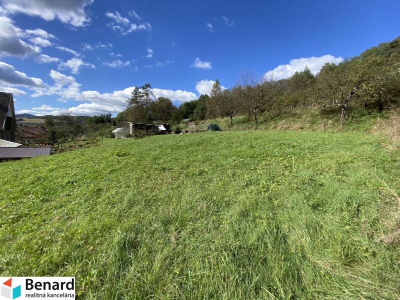 POZEMOK NA PREDAJ , 462 m2, RADATICE , OKR. PREŠOV
