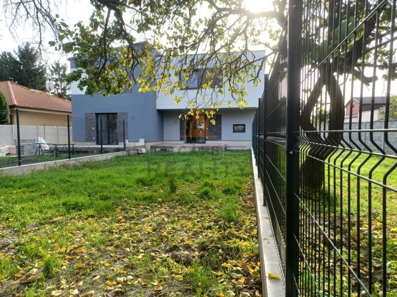 Na predaj 3 izbový byt, obec Dunajská Lužná, Hlavná ulica okr.Senec - 20241019_150434.jpg