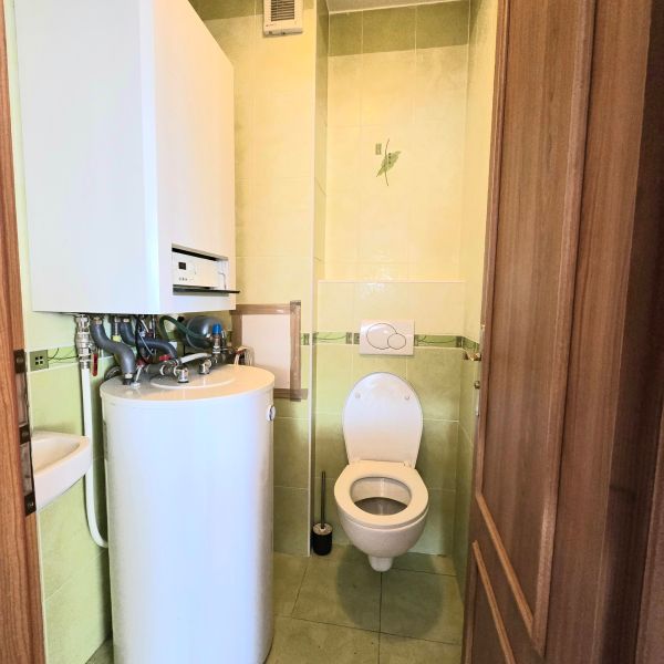 Veľký 2 izbový zariadený  byt na dlhodobý prenájom v centre s balkónom - 20241028_122812.jpg