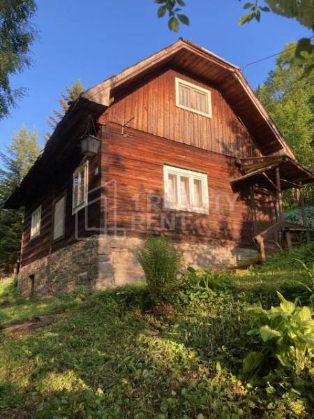 Predaj: Drevenica s veľkým pozemkom v Terchovej-časť Šípková (MO) - Drevenica Šípková Terchová