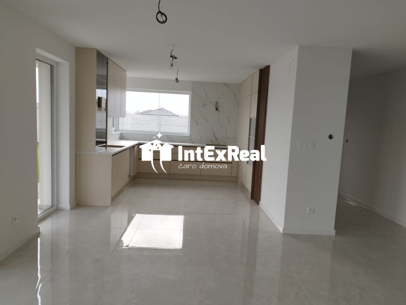 Moderná, novostavba k nasťahovaniu, predaj  Dunajská Streda - Moderná, novostavba k nasťahovaniu, predaj  Dunajská Streda, viac informácii na: https://reality.intexreal.sk/