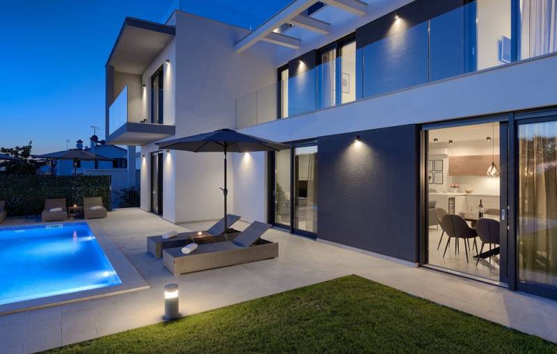 CHORVÁTSKO - Krásna moderná vila s garážou - POREČ - 15.jpg