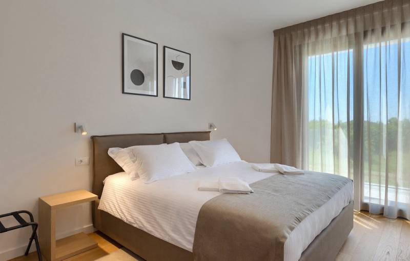 CHORVÁTSKO - Krásna moderná vila s garážou - POREČ - 46.jpg