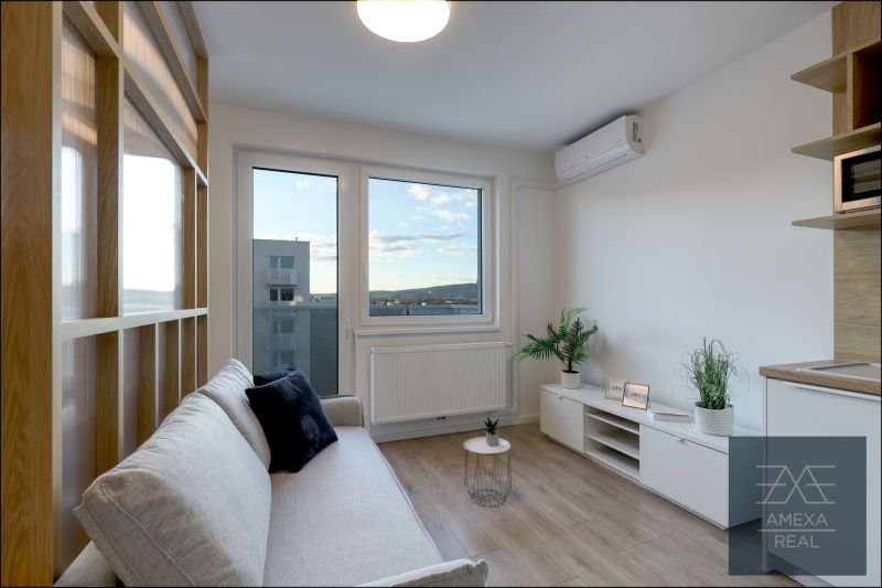 PRENAJATÉ » PRENÁJOM moderne zariadený 1-izb. byt so spacím kútom - IvC32H_webL_007.jpg
