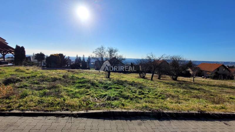 PREDAJ:Jedinečný stavebný pozemok Nitra-Zobor;936m2;Cena v RK - ZOB8.jpg