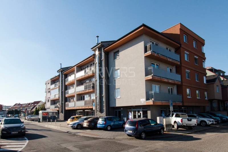 Pri Strelnici - parkovacie státie v podzemnej garáži - Bratislava - Ružinov Garáže prenájom reality Bratislava - Ružinov