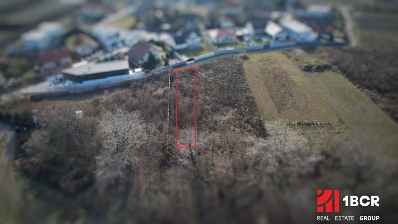 POZEMOK SO SÚKROMÍM V OBKLOPENÍ PRÍRODY - 2.jpg