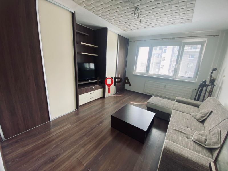 ZNÍŽENÁ CENA - Prenájom 3 izbového bytu s balkónom, Nové Zámky