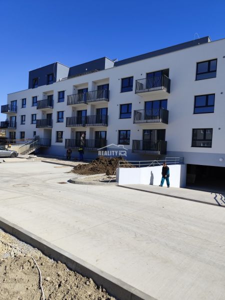 Znížená cena, na predaj 2 -izbový byt 65, 3 m2, novostavba Bolešov.