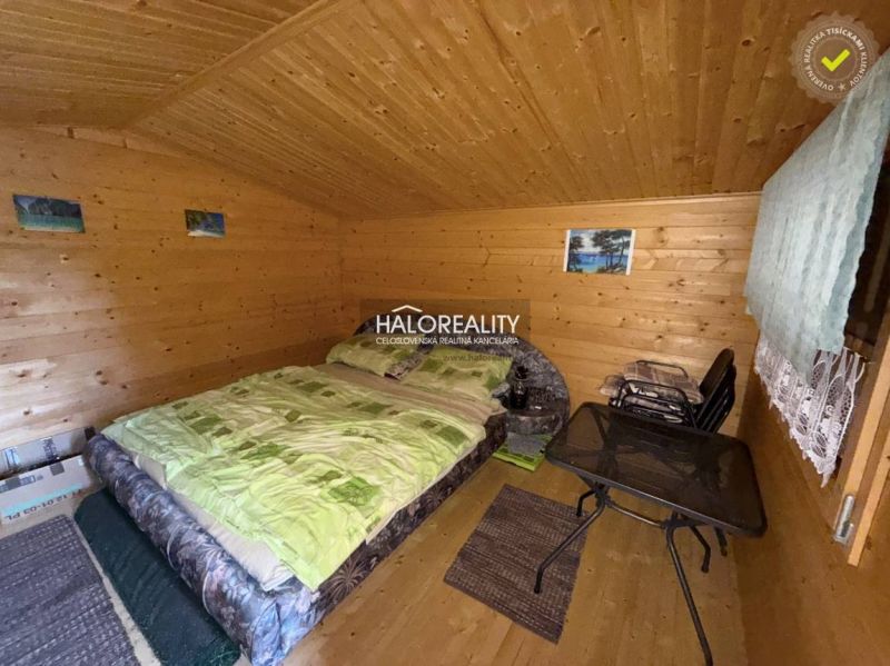 Predaj, záhradná chata, priestranný a slnečný pozemo...