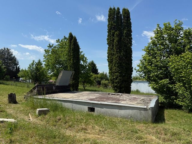Záhrada 407 m2 s podpivničenou základovou doskou, Soblahov