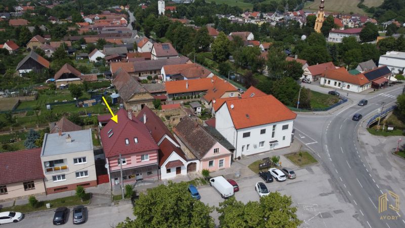 Dva prenajaté byty a priestor na podnikanie – Sobotište
