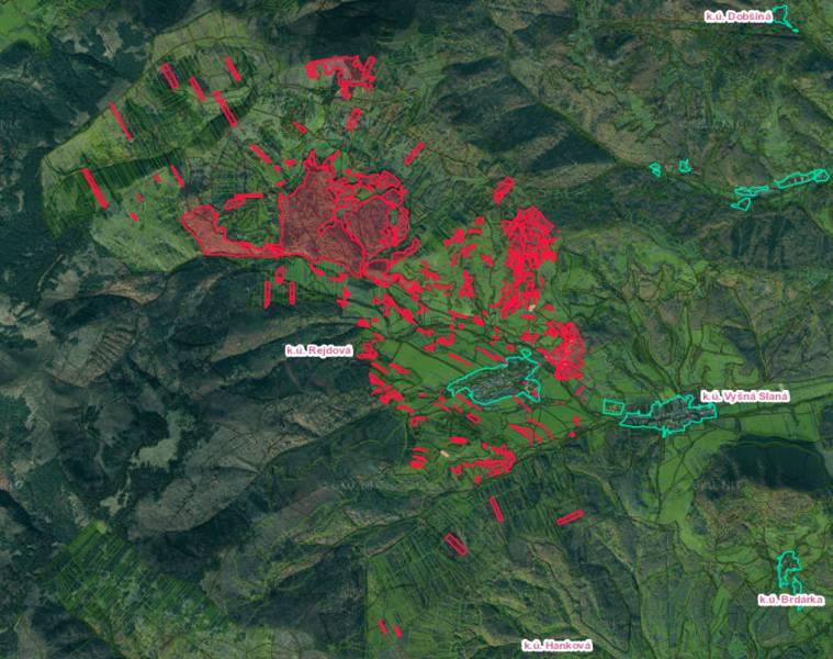 Rejdová – 62.800 m2 ORNÁ PÔDA v prebiehajúcich pozemkových úpravách - Letecká mapa s vyznačenými poľnohospodárskymi a lesnými pozemkami v katastrálnom území Rejdová.