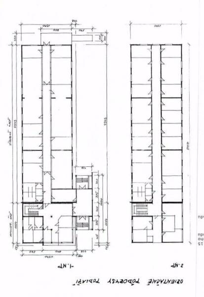 Administratívno-skladová budova Bratislava - Trnávka - Architektonický pôdorys budovy zobrazujúci rozloženie miestností na dvoch poschodiach.