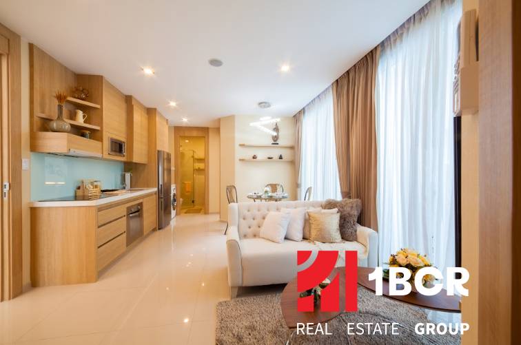 2 IZBOVÝ APARTMÁN A (2 SPÁLNE + 1 OBÝV. IZBA) CITY GARDEN OLYMPUS  - Elegantne zariadený 3-izbový byt s otvorenou kuchyňou a pohodlnou obývačkou.