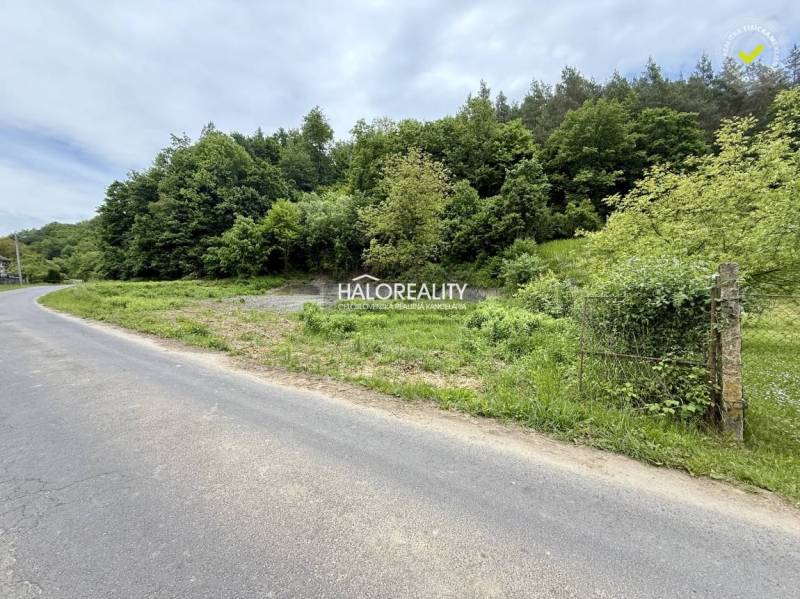 Predaj, pozemok pre rodinný dom   2220 m2 Selce - EX... - Cesta lemujúca les v Selciach, Pozemky - bývanie.
