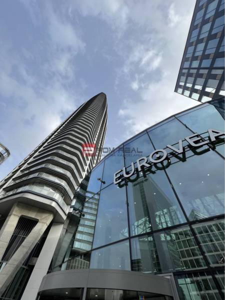 EUROVEA TOWER, Exkluzívne luxusné adm. priestory, Bratislava - Výšková budova a sklenená fasáda obchodných priestorov v Pribinovej ulici, Bratislava II.