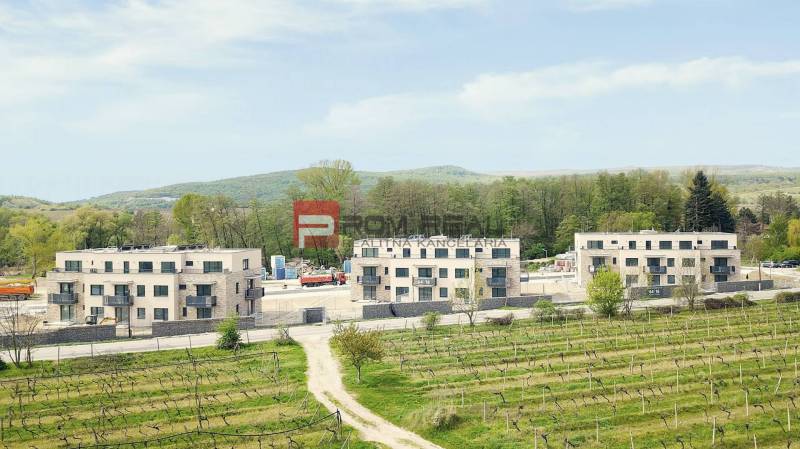 PREDAJ 2i byt, 110 m2, Prémiová novost. Zelené Nivy, Pezinok - Novostavby obklopené prírodou na ulici Pezinok v Pezinku, vhodné pre 2-izbový byt.