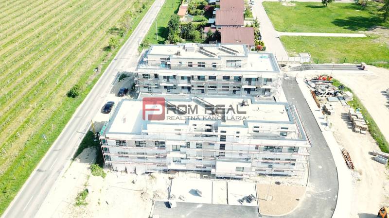 PREDAJ 3i byt, 65 m2, Prémiová novost. Zelené Nivy, Pezinok - Stavebný projekt na Limbašskej ceste v Pezinku, priľahlé vinice.