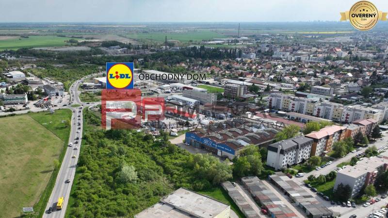 PREDAJ Stavebný pozemok výstavba bytov, hotel - Pezinok - Letecký pohľad na Pozemky - bývanie v Pezinku, lokalita Šenkvická cesta.