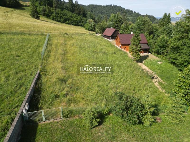 Predaj, rekreačný pozemok Vyšné Ružbachy - EXKLUZÍVN... - Rekreačné pozemky v Vyšných Ružbachoch s chatou, obklopené prírodou a zeleňou.