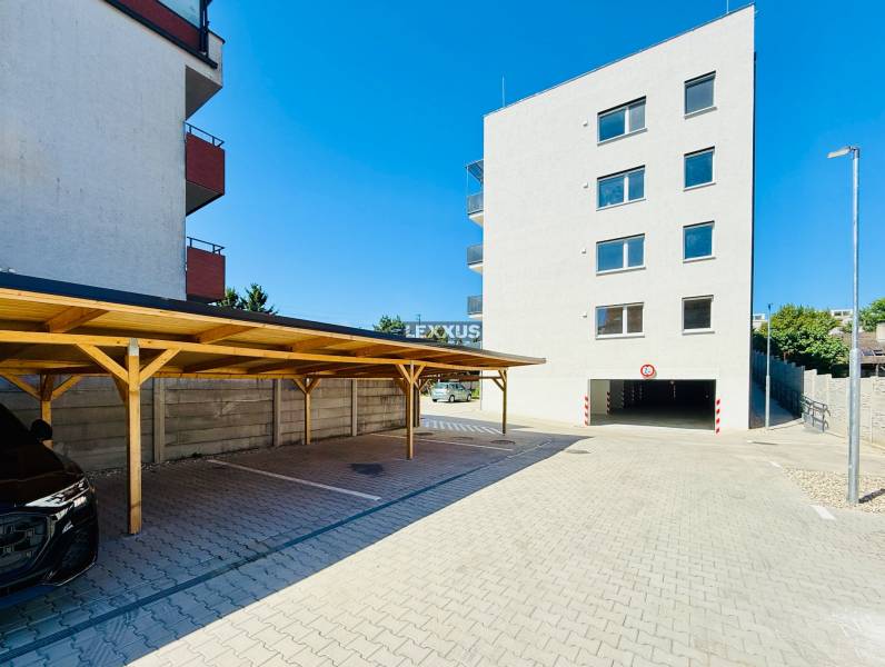 Moderný a priestranný 2i byt v novom projekte, Geologická - Parkovisko a bytový dom na Geologickej ulici v Bratislava - Podunajské Biskupice.