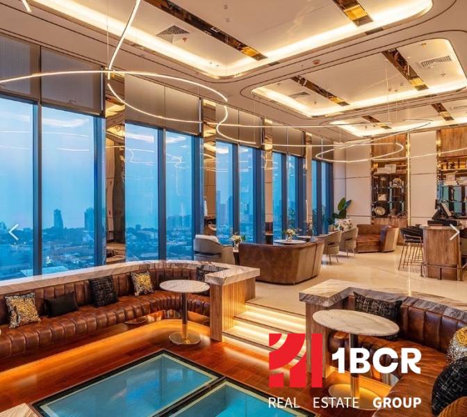 ONCE PATTAYA - Luxusný interiér výstavby bytov s panoramatickým výhľadom na mesto.