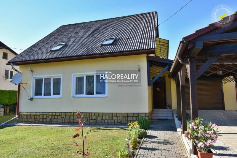 Predaj, rodinný dom Župkov - EXKLUZÍVNE HALO REALITY - Žltý rodinný dom v Župkove s terasou a záhradou, parkovacie miesto.