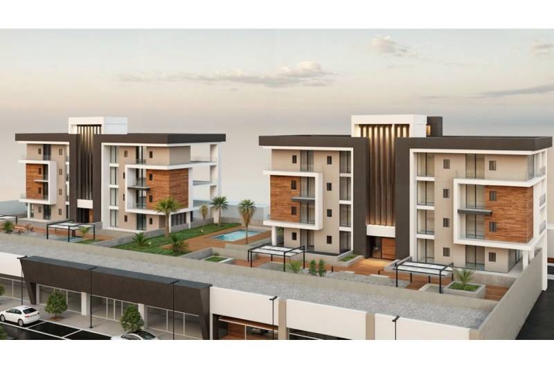 LOS ALCÁZARES -rekreačné apartmány s turistickou licenciou na prenájom - Exteriér rekreačných apartmánov v Los Alcázares so zelenými plochami a bazénom.