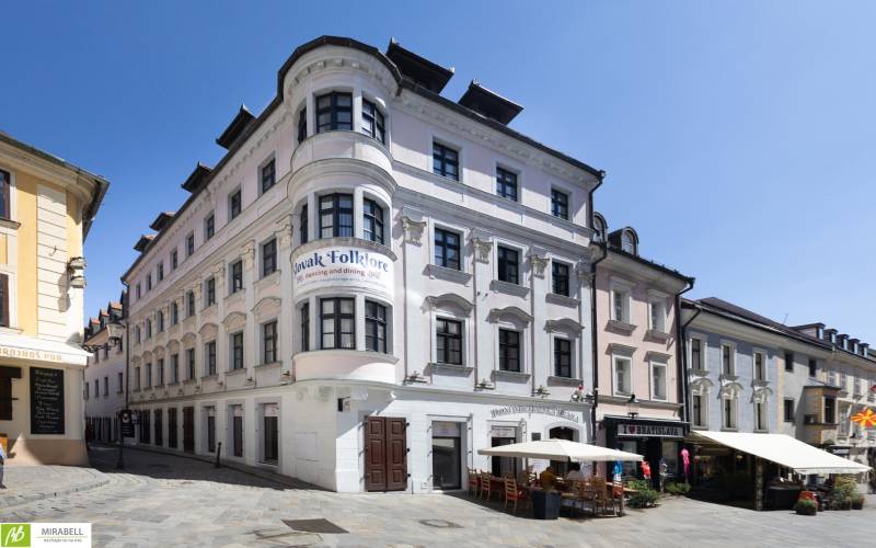 Klimatizované kancelárie v centre mesta na Michalskej ulici  - Budovy a reštaurácie na Michalskej ulici v Bratislave - Staré Mesto.