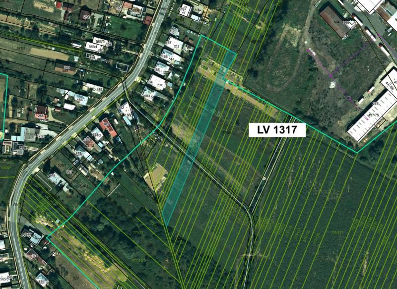 Topoľovka – 371 m2 INVESTIČNÁ ORNÁ PÔDA a LES - Katastrálna mapa poľnohospodárskych a lesných pozemkov v Topoľovke s parcelami a budovami.