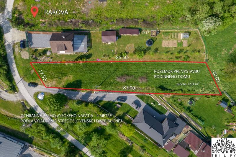 Stavebný pozemok na predaj - Raková - Letecký pohľad na pozemok pre bývanie v Rakovej, obsahujúci plochu 1234 m².