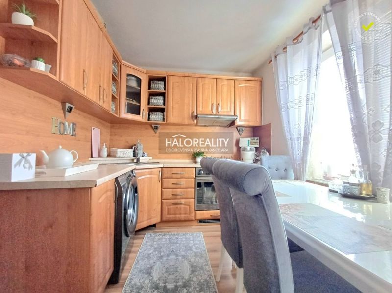 Predaj, dvojizbový byt Handlová, 29. augusta - EXKLU...