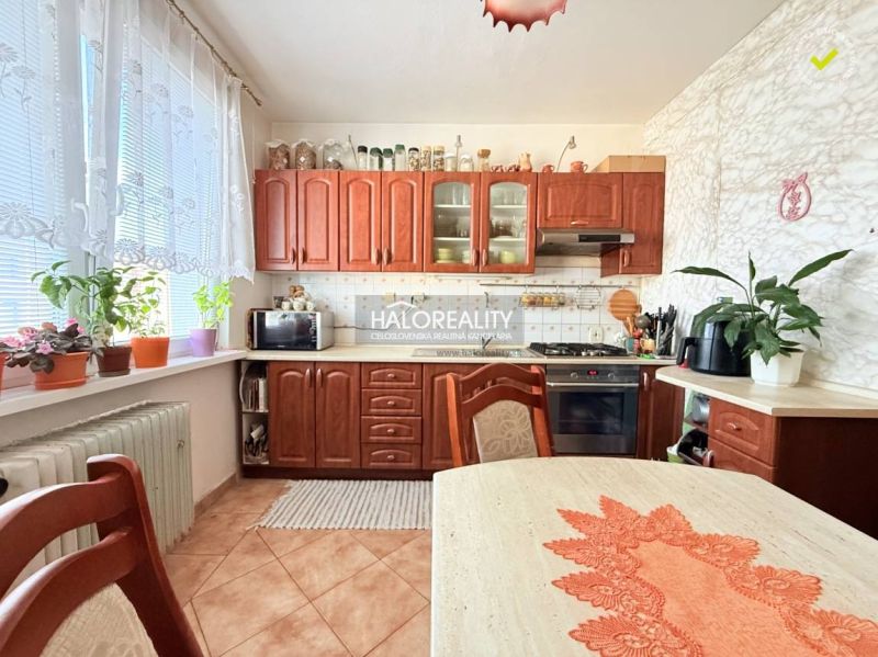 Predaj, trojizbový byt Lehota pod Vtáčnikom - ZNÍŽEN...