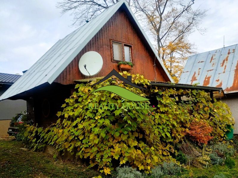 Šikovná drevená CHATKA priamo pri Jazere Vinné