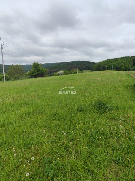 Na predaj stavebné pozemky Trenčianska Závada