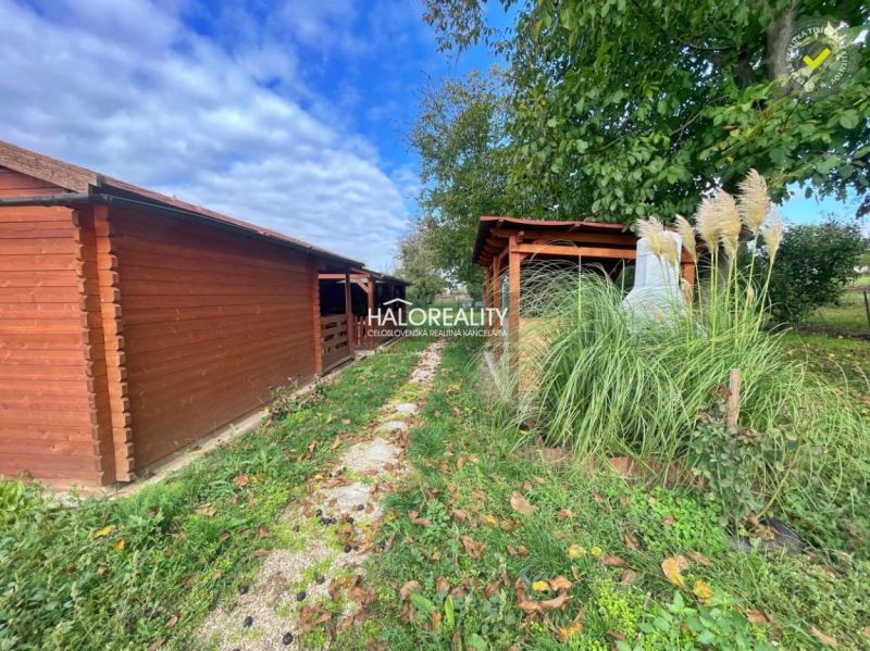 Predaj, pozemok pre rodinný dom 1760 m2 Veľký Ďur