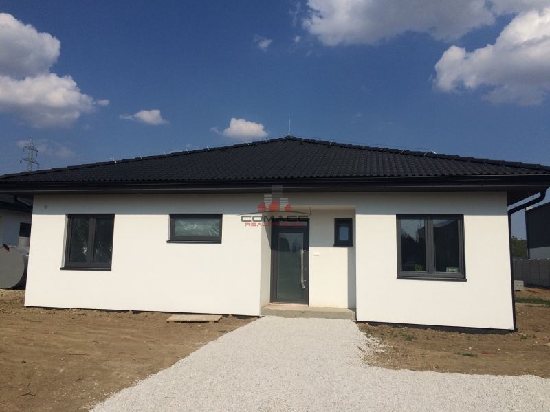 Výstavba moderného 4 izbového murovaného bungalovu