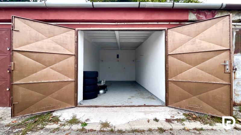 Garáž 19m2 | Pionierska - Nové Mesto